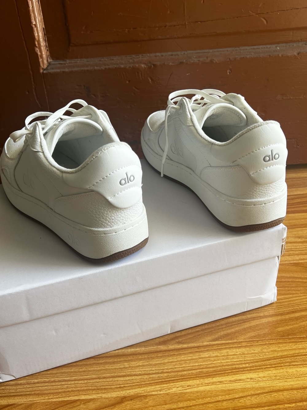 ALO Yoga Recovery Mode Sneakers White W9 M7.5 - Picture 4 of 7
